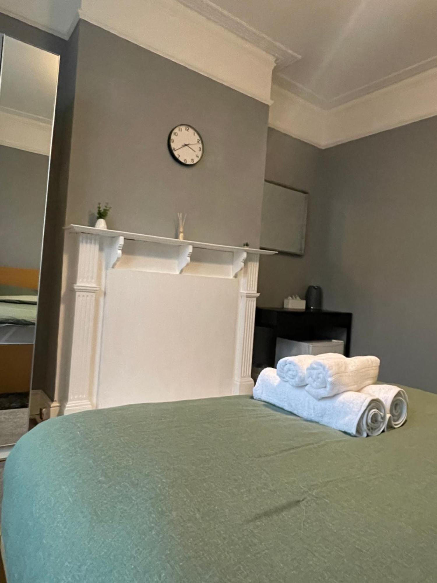 Cosy Double Rooms A Stones Throw From Wembley Stadium Лондон Екстер'єр фото